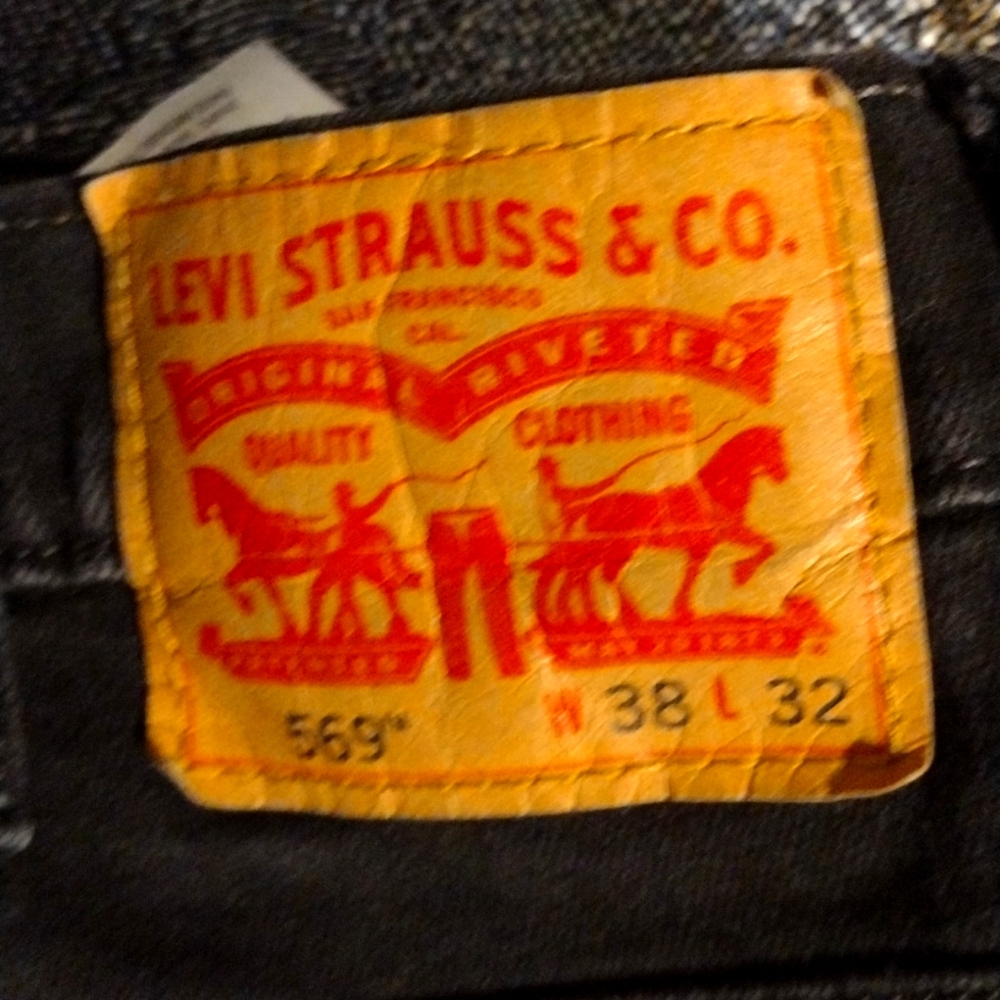 Men's 569 Levi button-fly Jeans ( black)